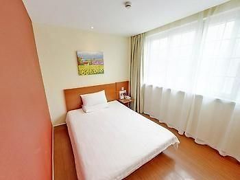 Hanting Hotel Zhumadian Railway Station Esterno foto